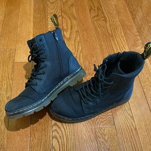 DOC MARTENS COMBAT BOOTS